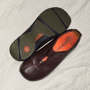 Teva Ancona flats size 6